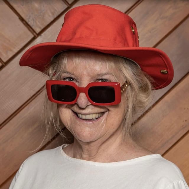 (Toni) Evelyn Voigt